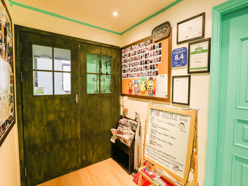 Fun Fun Stay Guesthouse Séoul Extérieur photo